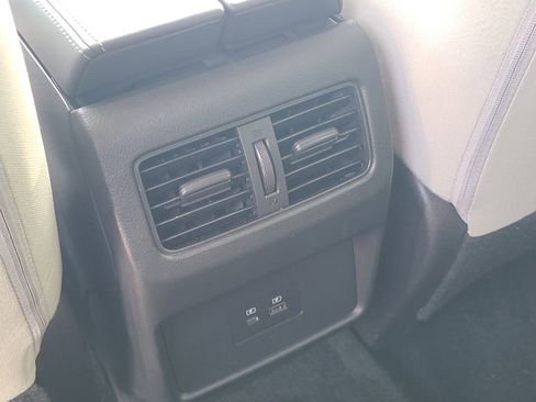 Certified 2023 Nissan Rogue SV image 22