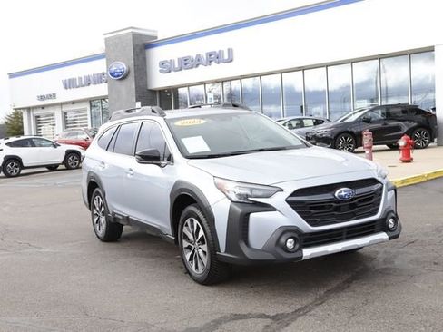 Used 2023 Subaru Outback Limited image 1