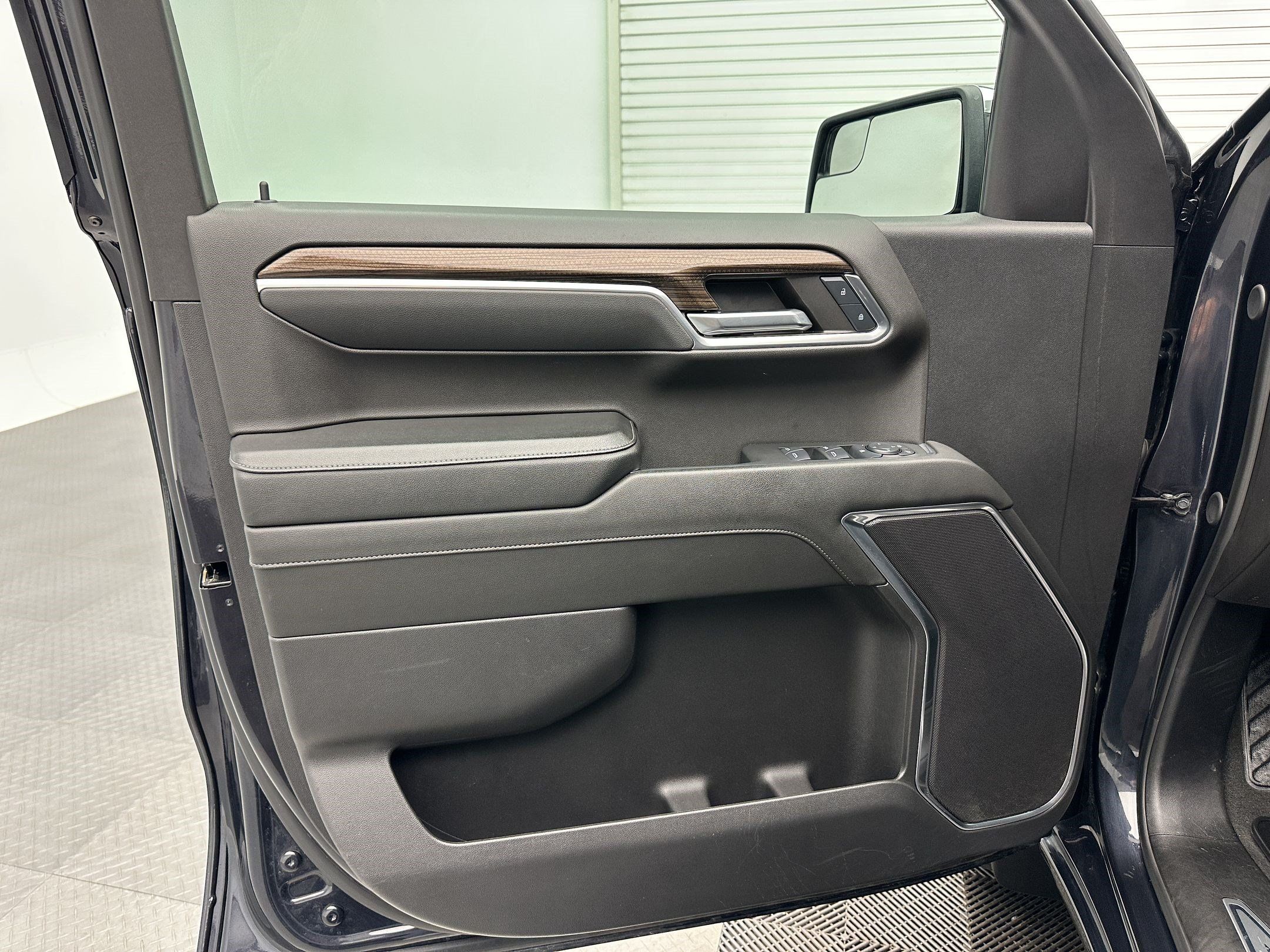 Certified 2024 Chevrolet Silverado 1500 LT AWD/4WD image 14