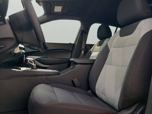 New 2026 Chevrolet Trax RS FWD image 20