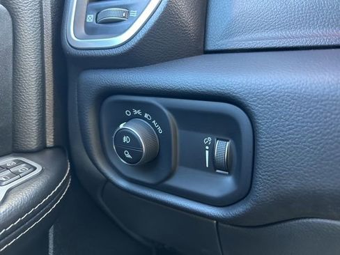 Used 2024 RAM 2500 Big Horn w/ Bed Utility Group image 17