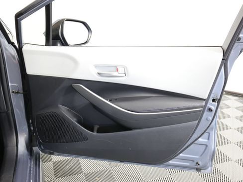 Used 2020 Toyota Corolla SE FWD image 25