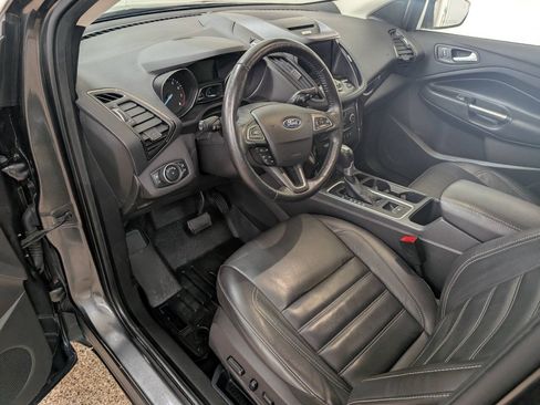 Used 2017 Ford Escape Titanium w/ Canadian Touring Package AWD/4WD image 7