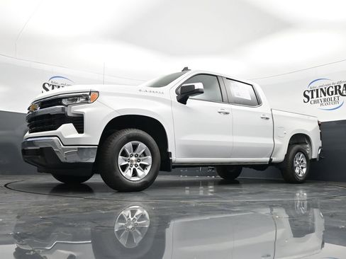 Used 2025 Chevrolet Silverado 1500 LT image 19