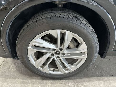 Used 2024 Audi Q7 3.0T Premium Plus image 23