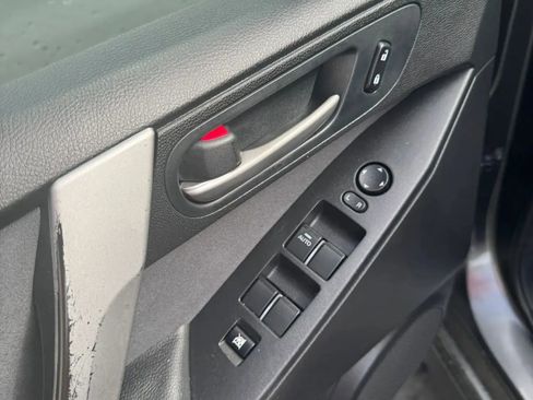 Used 2011 MAZDA MAZDA3 s Sport FWD image 9