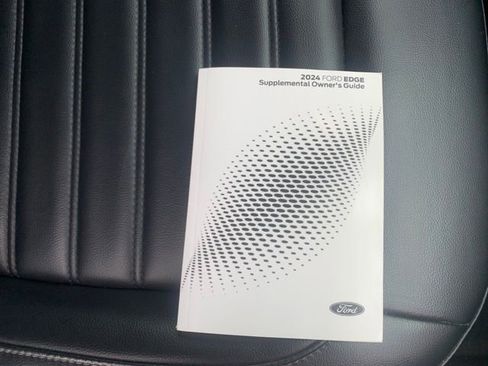Used 2024 Ford Edge SEL image 29