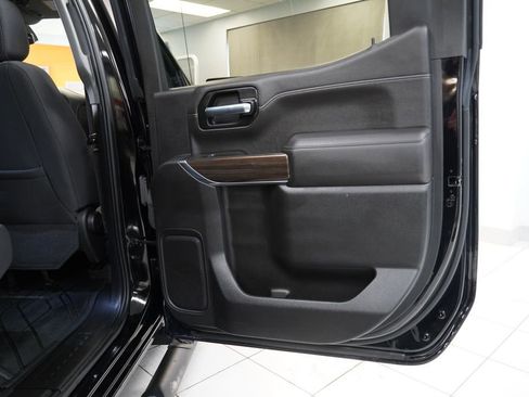 Certified 2022 Chevrolet Silverado 1500 RST w/ Redline Edition image 22