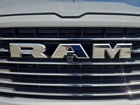Used 2025 RAM 1500 Laramie w/ Laramie Southwest Edition AWD/4WD image 9