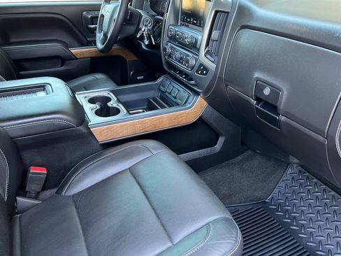 Used 2018 Chevrolet Silverado 1500 LTZ w/ Texas Edition image 15