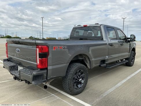 Used 2024 Ford F250 XL w/ STX Appearance Package AWD/4WD image 5