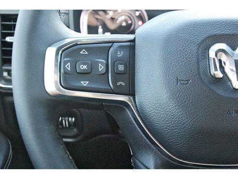 Used 2026 RAM 2500 Laramie AWD/4WD image 15