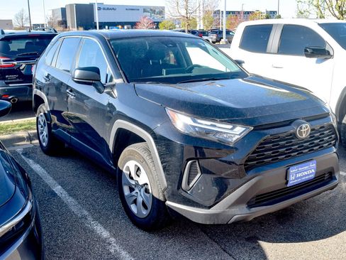 Used 2024 Toyota RAV4 LE image 15