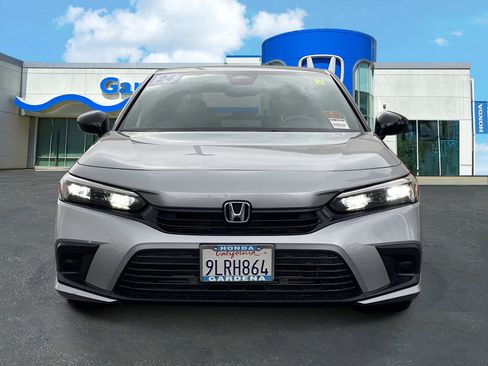 Used 2024 Honda Civic Sport image 2