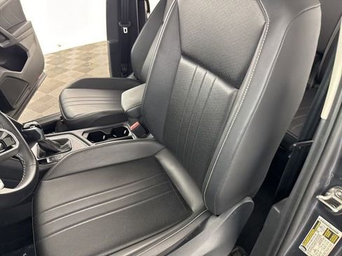 Used 2024 Volkswagen Tiguan SE image 23