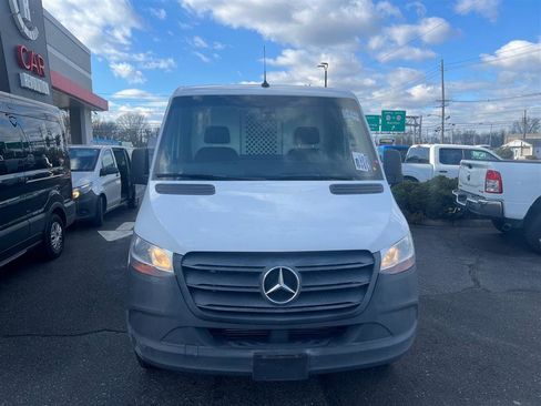 Used 2022 Mercedes-Benz Sprinter 2500 image 3