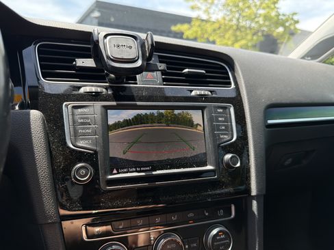 Used 2016 Volkswagen Golf SEL FWD image 20
