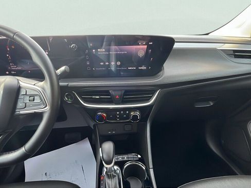 Used 2024 Buick Encore GX Sport Touring image 10