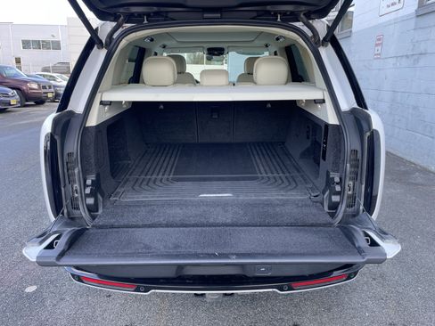 Used 2024 Land Rover Range Rover SE image 36