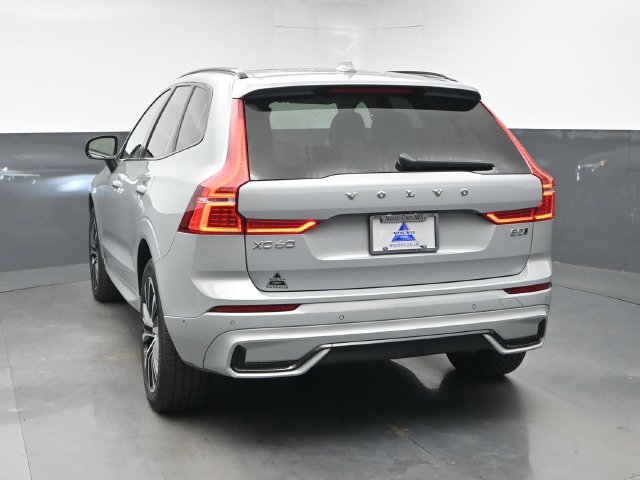 Used 2024 Volvo XC60 B5 Plus w/ Climate Package AWD/4WD image 7