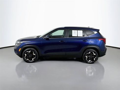 Used 2024 Kia Seltos EX AWD/4WD image 6