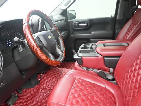 Used 2021 Chevrolet Silverado 1500 Custom RWD image 12