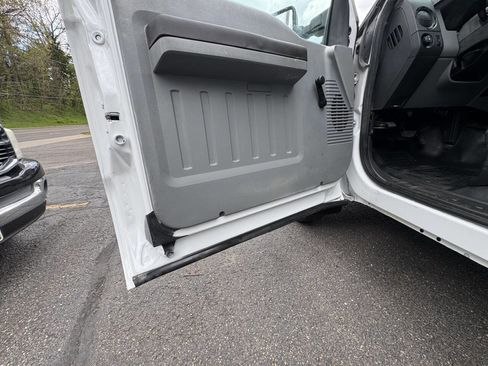 Used 2014 Ford F250 XL w/ XL Value Package AWD/4WD image 13