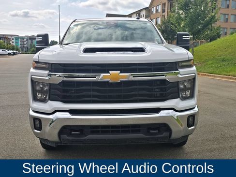 Used 2025 Chevrolet Silverado 2500 LT w/ Convenience Package AWD/4WD image 8