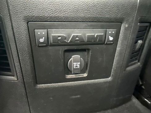 Used 2019 RAM 1500 Laramie RWD image 50