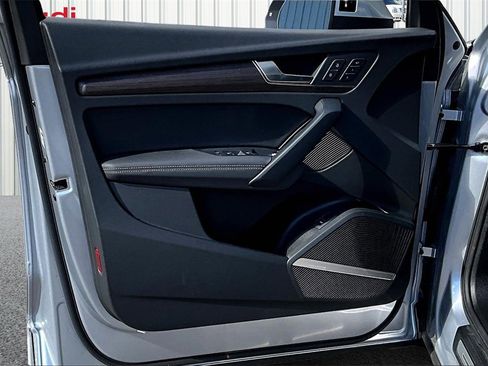 Certified 2025 Audi Q5 2.0T Premium Plus w/ Premium Plus Package image 20