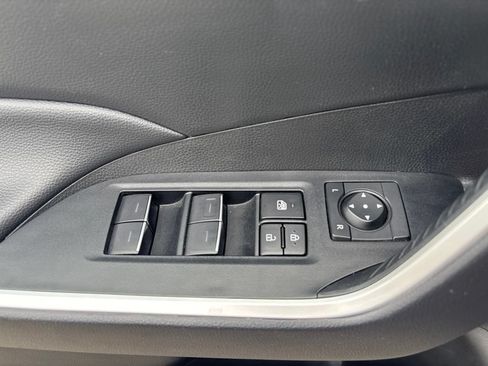 Used 2025 Toyota RAV4 XLE FWD image 28