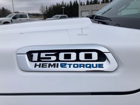 Used 2024 RAM 1500 Limited image 2