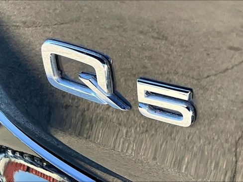 Used 2021 Audi Q5 2.0T Premium w/ Convenience Package image 24