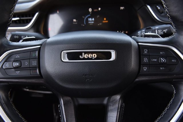 Used 2021 Jeep Grand Cherokee L Limited AWD/4WD image 21