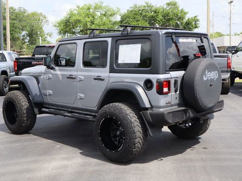 Used 2018 Jeep Wrangler Unlimited Sport S image 6