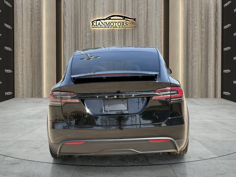Used 2023 Tesla Model X image 9