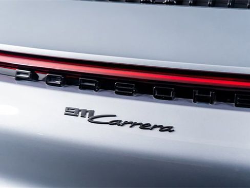 Used 2021 Porsche 911 Carrera image 36