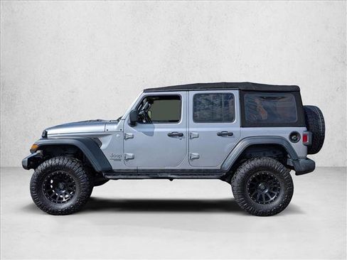 Used 2018 Jeep Wrangler Unlimited Sport S AWD/4WD image 8