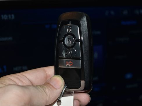 Used 2022 Ford Bronco Wildtrak image 17