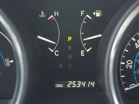 Used 2011 Toyota Highlander Limited image 4