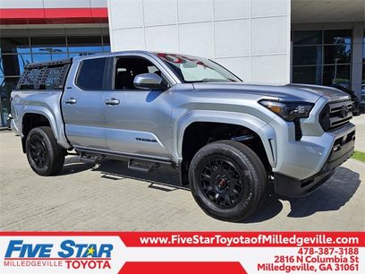 New 2025 Toyota Tacoma SR5