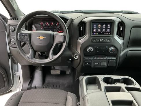 Used 2024 Chevrolet Silverado 2500 Custom w/ Custom Convenience Package AWD/4WD image 10