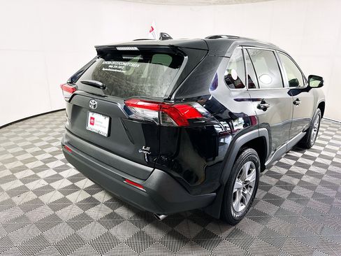 Used 2025 Toyota RAV4 LE AWD/4WD image 3