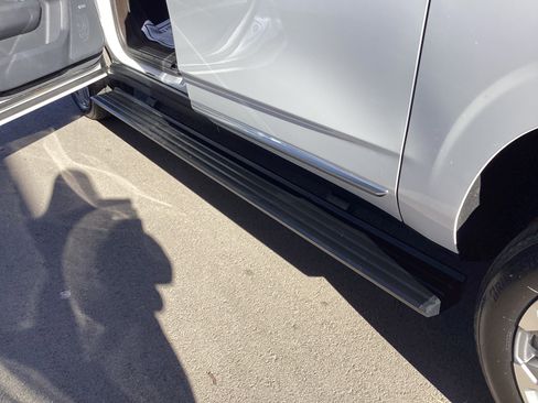 Used 2021 GMC Yukon XL Denali w/ Denali Premium Package image 29