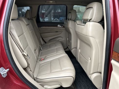 Used 2012 Jeep Grand Cherokee Overland image 16