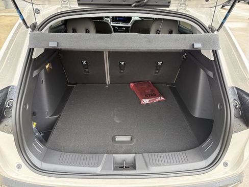 New 2026 Chevrolet Trax ACTIV FWD image 24