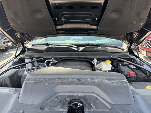 New 2026 RAM 2500 Laramie AWD/4WD image 28