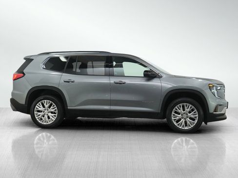 Used 2024 GMC Acadia Elevation w/ Luxury Package AWD/4WD image 6