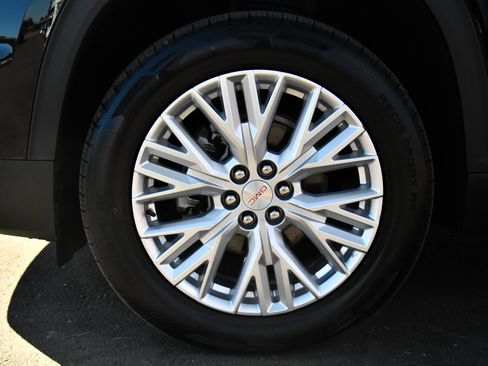 Used 2024 GMC Acadia Elevation AWD/4WD image 12