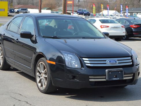 Used 2008 Ford Fusion SE image 2